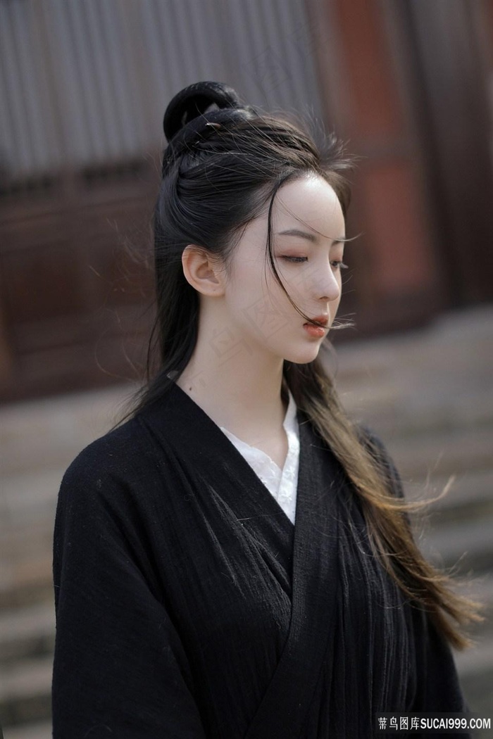 年轻的老师中文版在线